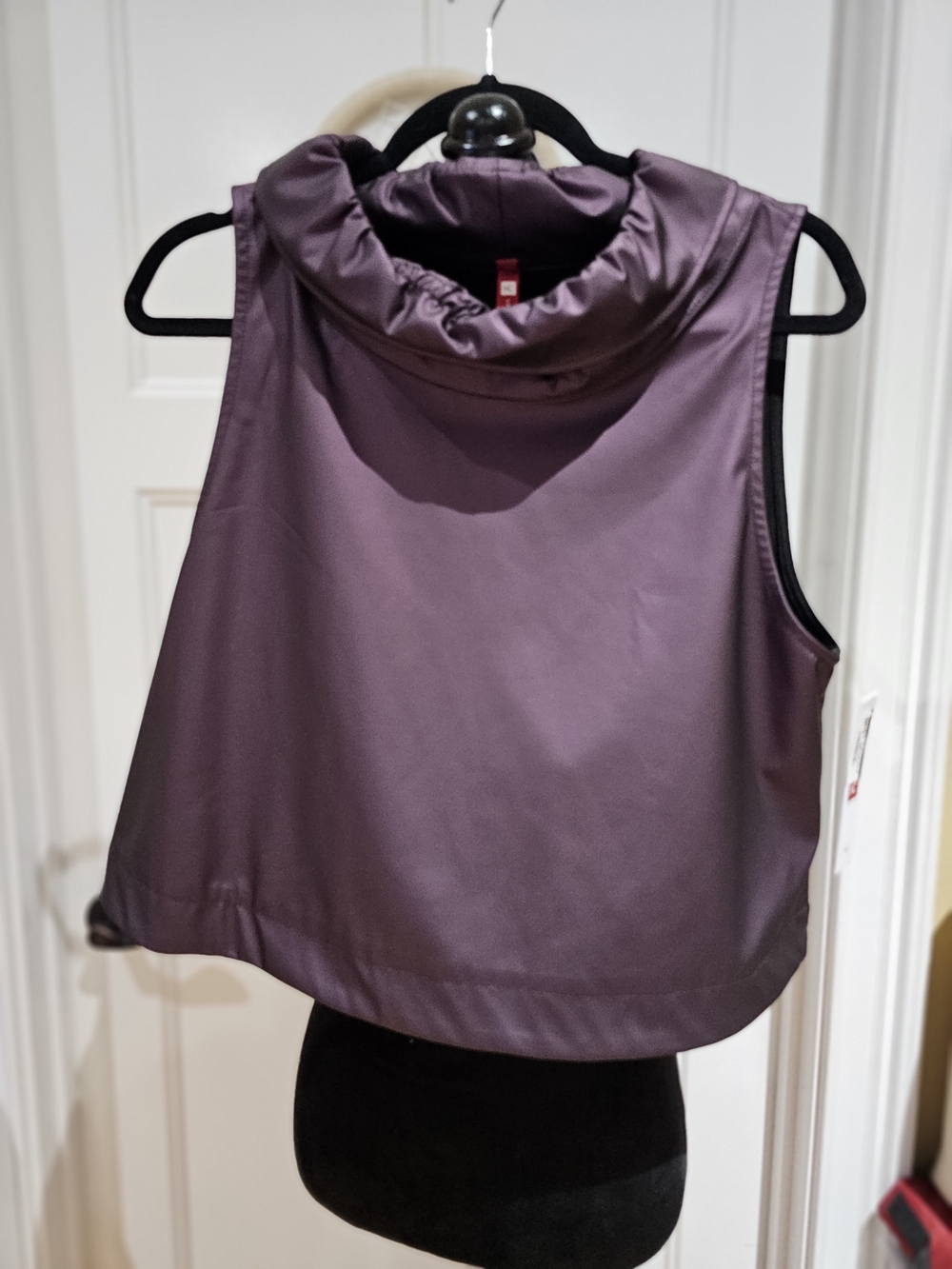 IC COLLECTION Sleeveless Cowl Crop Top in Violet, NWT